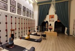 -成都阿难陀艾扬格瑜伽中心