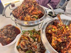 -凤凰路何眼镜香辣蟹(花果园店)