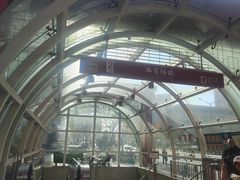 -体育场(地铁站)