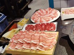 -宽板凳老灶火锅(台湾街店)