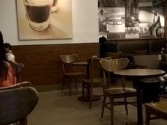 大堂-星巴克臻选(郑州中原万达店)