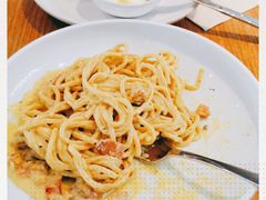 -ROAST coffee & eatery