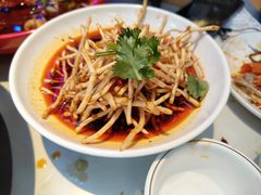 凉拌折耳根-海岛八号龙虾烧烤田鸡(蓝天路总店)