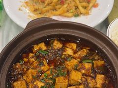 -鑫巴蜀小镇 · 水煮鱼专研店(玉桥店)