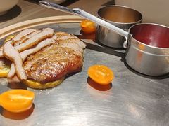 炭烧猪颈肉-小大董·烤鸭(凤凰汇店)