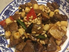 松子牛肉炒年糕-兔爸私家小厨(新北万达店)