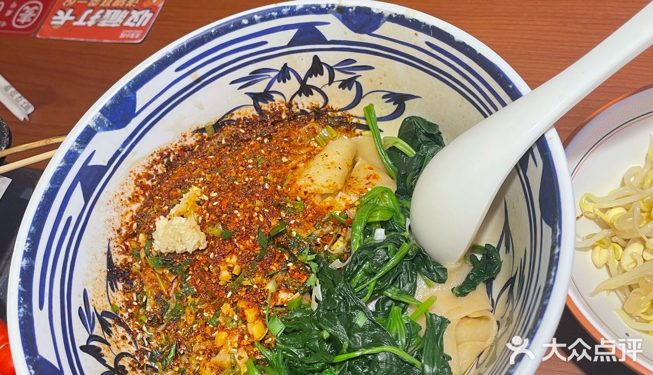 麦家小馆这肉串可以[点赞]