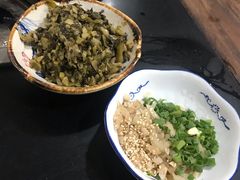 -石灰市毛记烧鸡公(解放碑店)