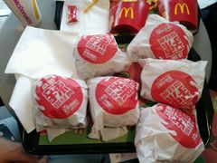 -麦当劳(东方时代广场分店)