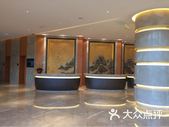 上海南翔假日酒店