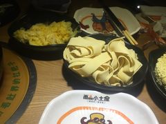 -尚品小土屋涮毛肚(李沧万达店)