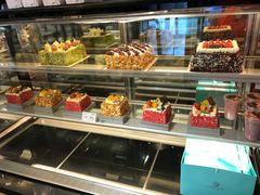 面包甜点陈列柜-法贝滋动物奶油蛋糕(广益哥伦布店)