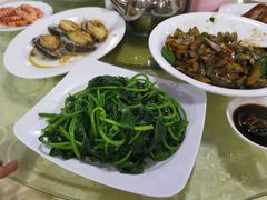 蒜蓉炒番薯叶-老字号蛇口德记烧腊饭店·海鲜加工