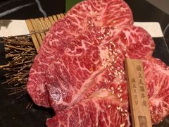 -山川小町·极番烧肉(新地假日广场店)