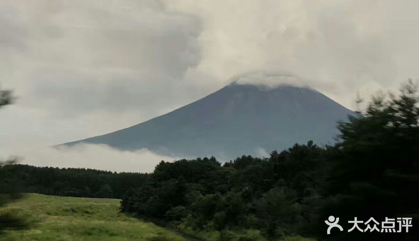 目前处于休眠状态，但地质学家仍然把它列入活火山之类
