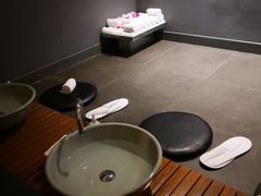 -Let’s Relax Spa(Terminal 21 Asok)