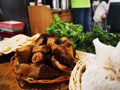 -菌海森林·非遗野生菌火锅(西山区滇池路摩根道店)