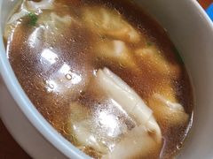 野荠菜鲜肉馄饨-南小馆(迪士尼小镇店)