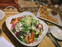 guacamole&nbsp;salad&nbsp;with&nbsp;shrimps-The Cheesecake Factory(Downtown)