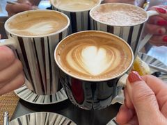 -上海和平饭店维克多咖啡厅 Victor's