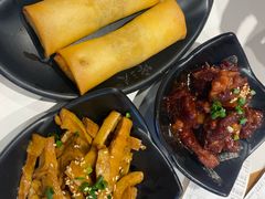 -馋三尺蟹粉小笼(人民广场店)