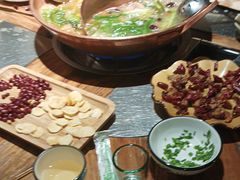 -普洱小黄牛餐厅铜火锅·思茅地方菜(世纪城店)