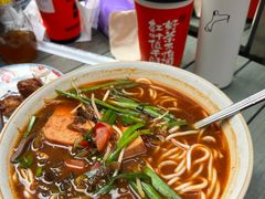 -粉八·云南米线·建水烧烤(常熟路店)