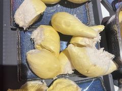 -曼格活海鲜·牛排自助(光明蓝鲸店)