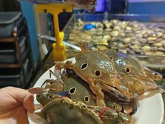 -领鲜活海鲜榴莲自助火锅(东门店)