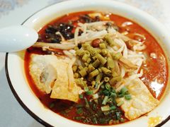 -丽丽三鲜螺蛳粉(田林路店)