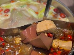 鸭血豆腐-老鼎旺安格斯牛肉火锅(衡艺广场店)