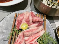 -草家酱蟹炭火烤肉店(珲春南路一店)
