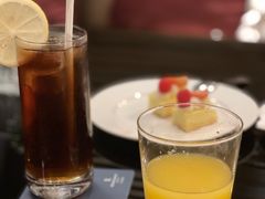 -上海漕河泾万丽酒店