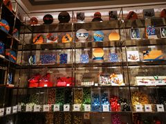 零售区-VENCHI 闻绮(上海佛罗伦萨小镇店)