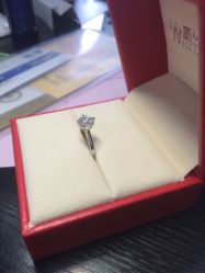 -威德钻石-克拉钻大本营(南京东路店)