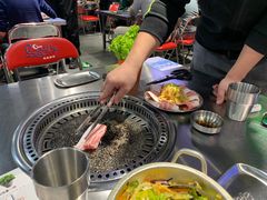 -马路牙子烧烤音乐酒馆(望京店)