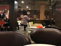 -麦当劳(南京路2店)