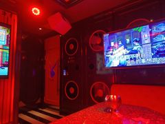 -UK派对KTV(日月广场店)