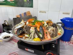 招牌海鲜骨煲-凤城康记饭店