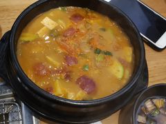 -肉甲韩国木炭烤肉(新壹街1店)