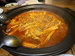 -红顶老汉烧鸡公羊蝎子火锅(学士街店)