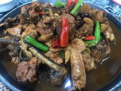 -八两八金·莱芜特色炒鸡(市南漳浦路店)