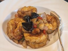 黑蒜大千爆虾球-北京四季酒店·采逸轩