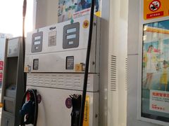 -壳牌华苑加油站