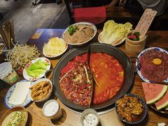 -萍姐火锅·公路夜市(武汉首店)