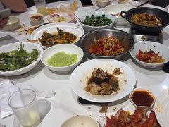 -琥珀老六龙虾(四里河店)
