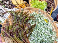 -阿山卓·野生菌火锅·纳西火塘烤肉