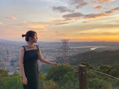 -草山夜未眠景观餐厅