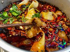 -晓彭肥肠鸡·泡椒鸡火锅(水木天地店)