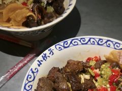 -梅溪·小伙子干挑面(安吉总店)
